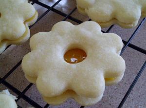 apricot jam biscuits 2