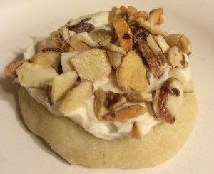 burnt almond cookies