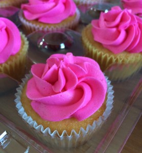 raspberry filled cupcakes