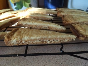 almond-filled-shortbread