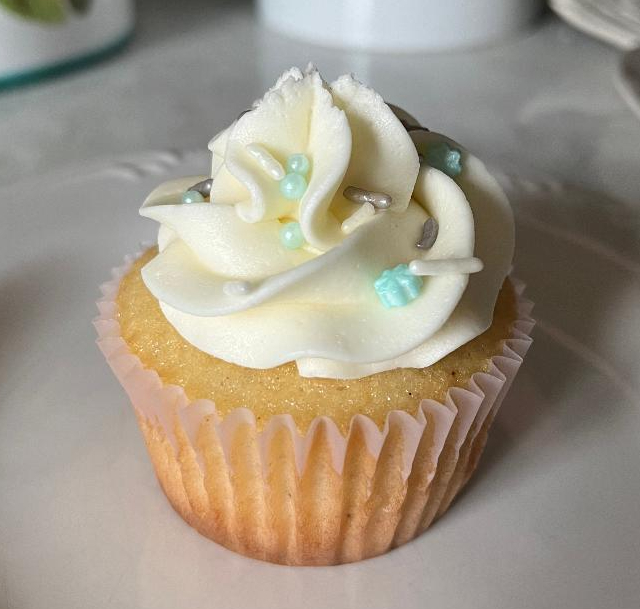 whitechristmascupcakes